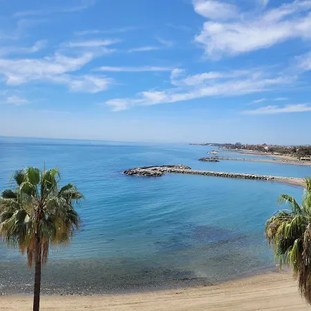 B51 Executive Flats 4* Marbella