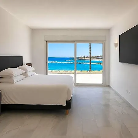B51 Executive Flats Aparthotel 4*