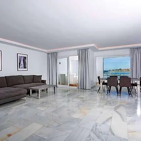 B51 Executive Flats Marbella