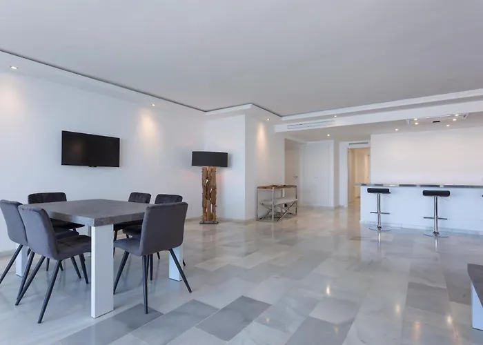 B51 Executive Flats Marbella