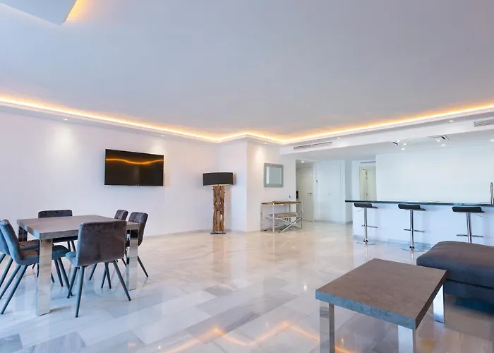 B51 Executive Flats Apartmanhotel Marbella