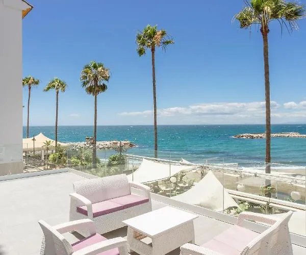 Apartmanhotel B51 Executive Flats 4*