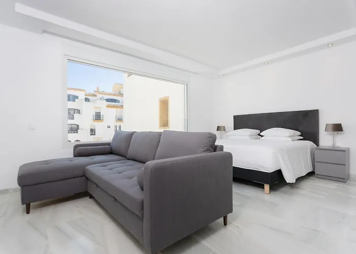 B51 Executive Flats Marbella